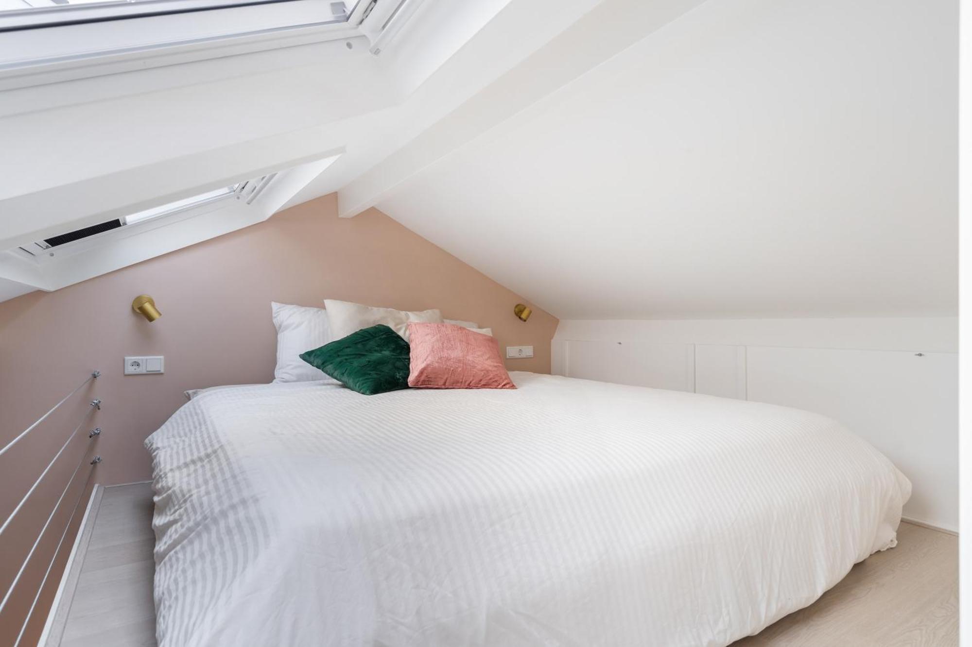 Luxury Fully Equipped Studio - Centrally Located Apartment Huizen Exterior photo