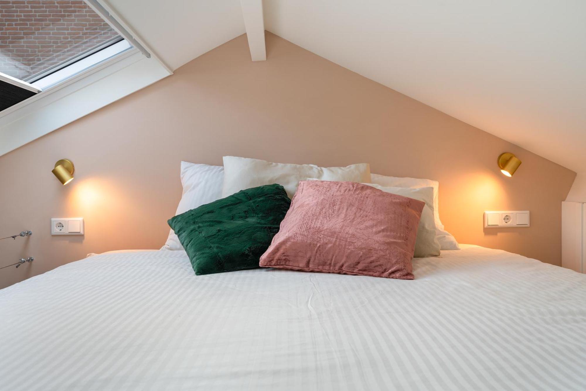 Luxury Fully Equipped Studio - Centrally Located Apartment Huizen Exterior photo